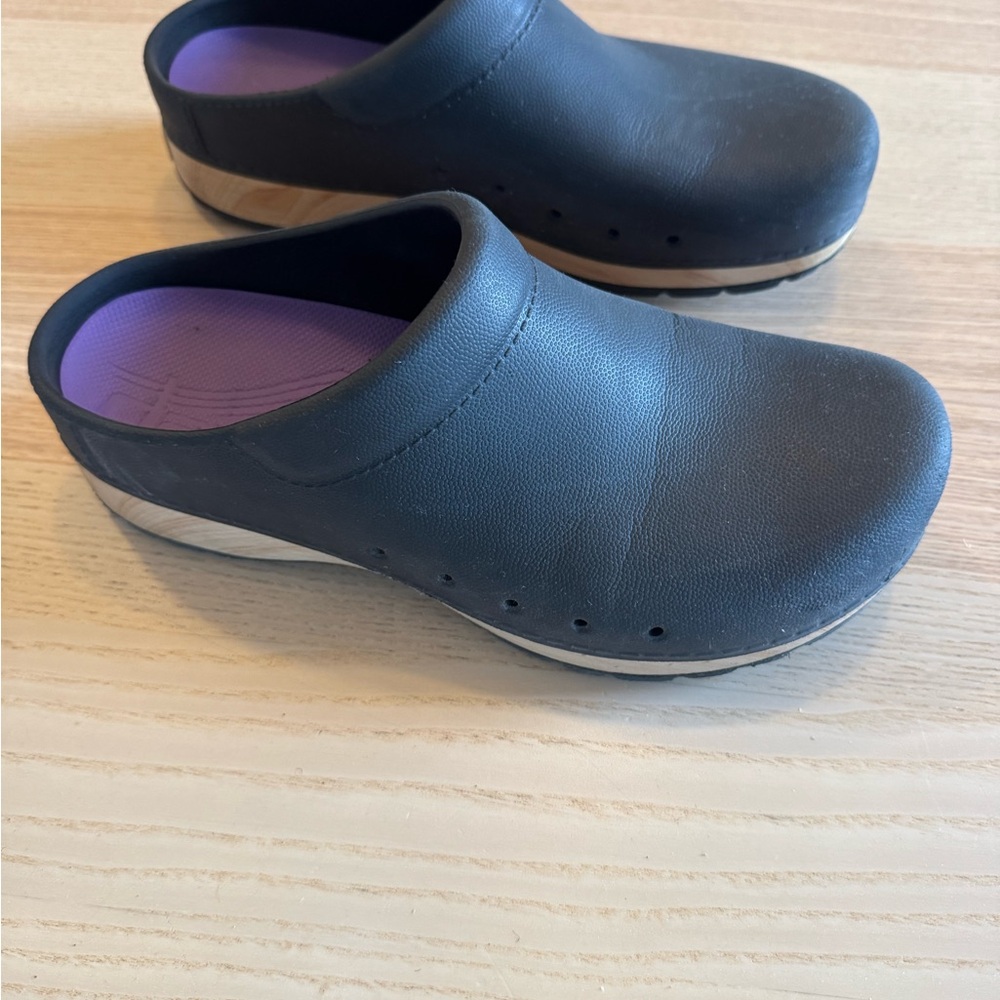 Dansko Kane Clogs Size 39